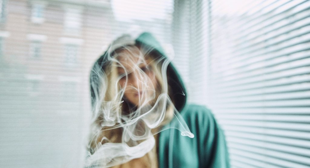 From Grinding to Greatness: Are Weed Grinders Really Worth It?插图2